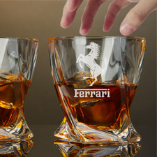 Bicchiere da whisky ritorto Ferrari inciso personalizzato - 10 oz Rocks Glass nuovo