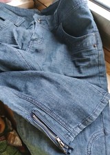 2 pz: Pantalone jeans capri