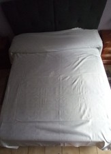 copriletto vintage bianco tipo raso con fiori