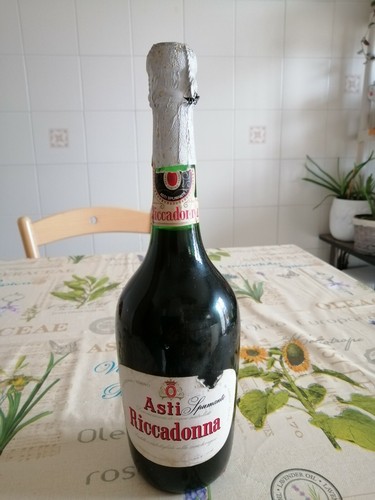 Bottiglia asti spumante - bottiglia,