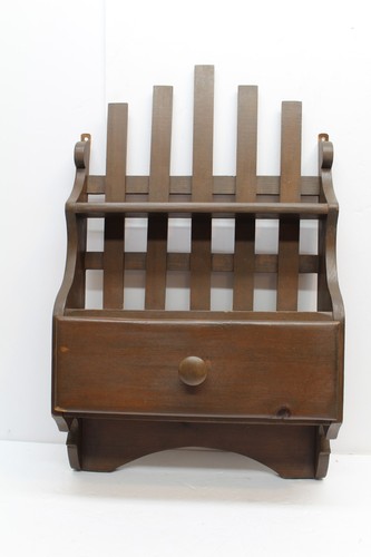 Vintage wood wall mounted - vintage,