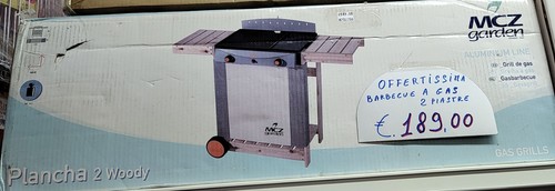 Barbeque gas giardino con - a,
