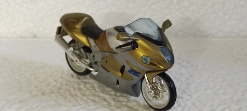 Suzuki gsxr 750 - gsxr,