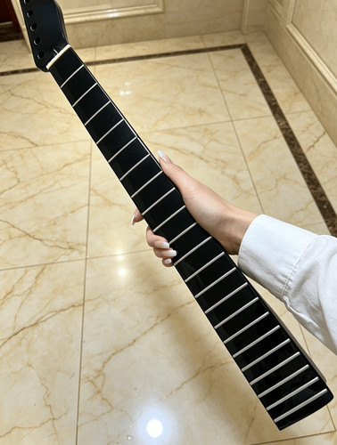 Collo per chitarra elettrica