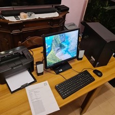 PC fisso Acer completo di monitor, periferiche e stampante laser  a Spoleto (PG)