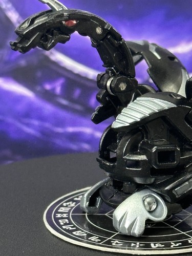Bakugan cyborg helios darkus - cyborg,