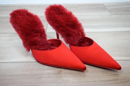 Christian louboutin - christian, km
