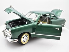 Modellino auto scala 1:18 FORD