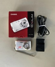 Casio EXILIM ZOOM EX-Z35 12,1 megapixel fotocamera digitale - argento 3x ottico 2,6" LCD