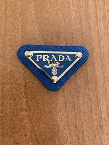 Prada milano spilla - milano,