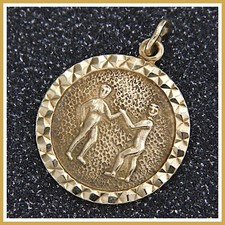 Medaglia Ciondolo Gemelli Segno Zodiacale Oro Giallo Massiccio 9k 9ct 375 Vintage Inghilterra
