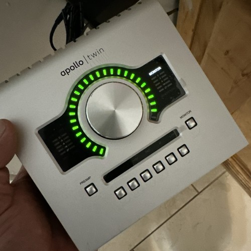 Universal audio apollo twin - audio,