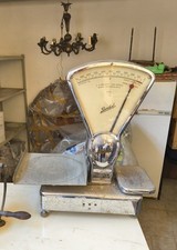 Bilancia a due piatti Berkel anni'50 funzionante da restaurare.