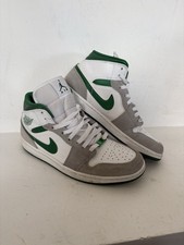 Nike Air Jordan 1 Retro Mid SE