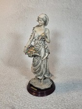 Statuina porcellana donna