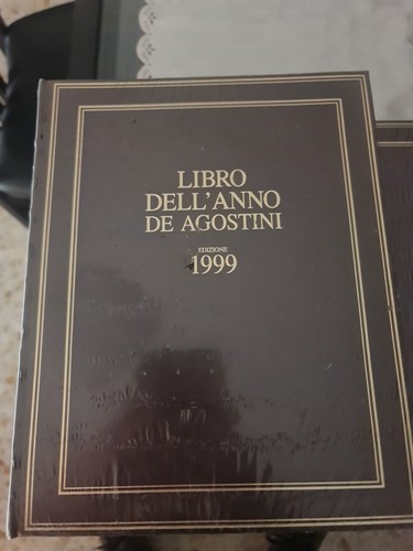 Libro dall anno agostini - libro,