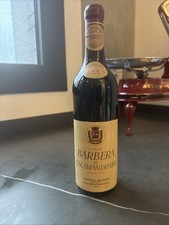 Bottiglie Di Vino Barbera