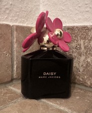 Marc Jacobs Daisy Hot Pink