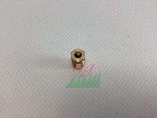 Spillo con sede carburatore