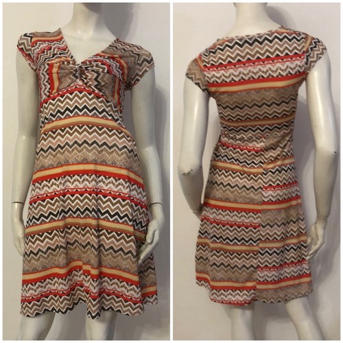 Renaissance beige and red - beige,