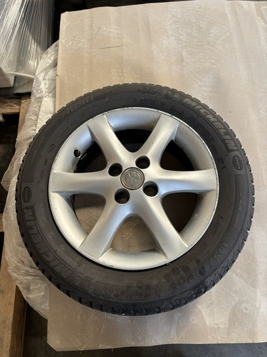 Cerchi con gomme lega - in,