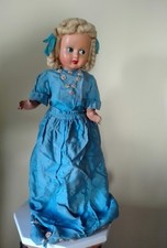 ANTICA BAMBOLA ATHENA PER FATA