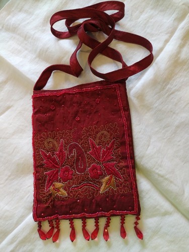 Borsetta etnica chiusura - ,