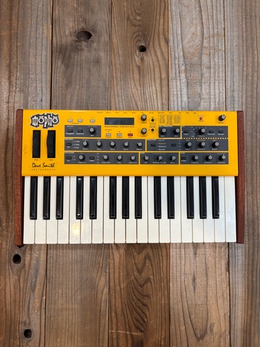 Dave smith instruments - smith, mopho