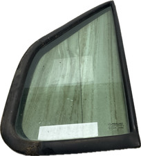 Vetro fisso anteriore sinistro