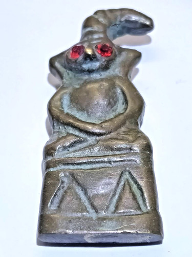 Antico amuleto thailandese