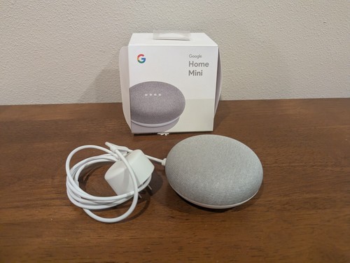 Google home mini smart speaker - google,