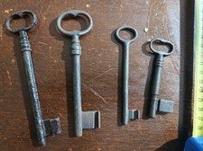 CHIAVI IN FERRO ANTICHE-