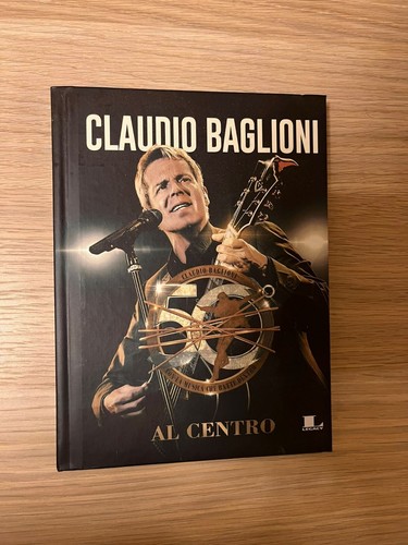 Claudio baglioni al centro - claudio,