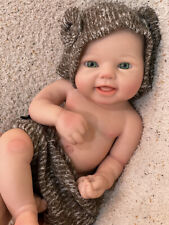 Bambola realistica in silicone