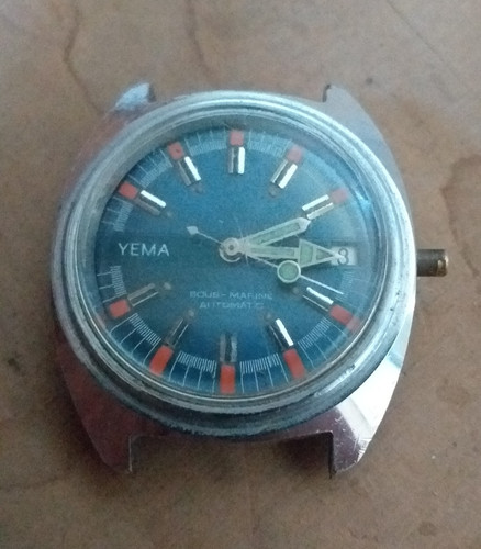 Rare yema sous marine - rare,