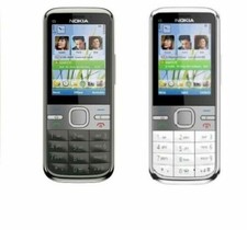 Nokia C5-00 | 2,2" pollici |