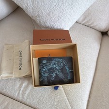 Louis Vuitton Men's Bifold
