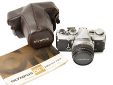 OLYMPUS OM 1 con 50mm f/1.8