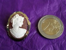 Spilla Cammeo di conchiglia