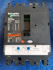 SCHNEIDER NSX250F LV431631