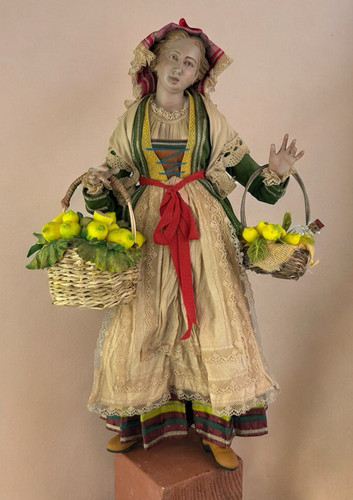 Donna cammino procidana - cammino,