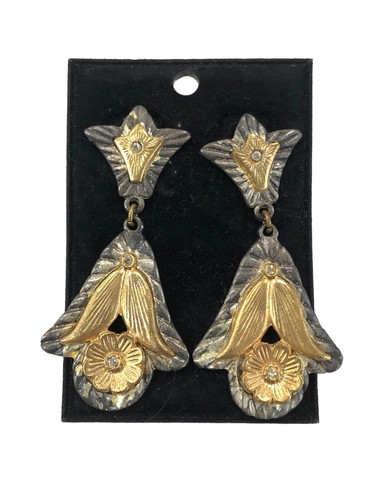 Orecchini fiore metallo oro - metallo, e