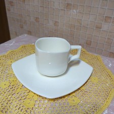 Set tazze e piattini quadrati