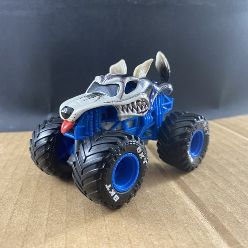 Monster jam - mutt, husky
