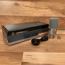 Neumann TLM 102 Microfono a