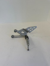 PEDANA POGGIAPIEDI ANTERIORE SINISTRA YAMAHA R1 2002-2003 / FRONT LEFT FOOT