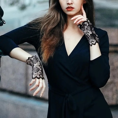 Donna nero floreale - donna,