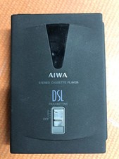 VINTAGE!  Aiwa HS-PL303 stereo cassette player portatile