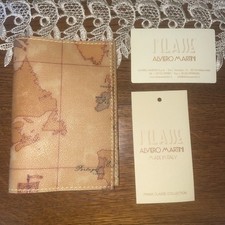 Porta passaporto stampato I'Classe Alviero Martini Made in Italy in pelle mappa del mondo