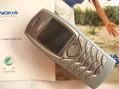 Telefono cellulare nokia 6100 - nokia,